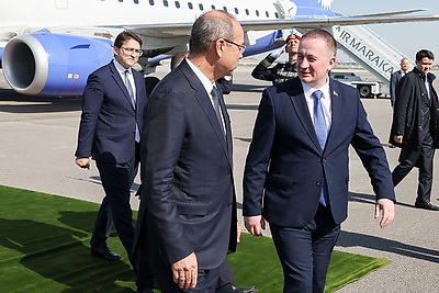 Турчин прибыл с официальным визитом в Узбекистан