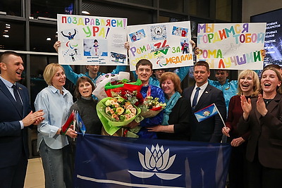 Белорусская делегация вернулась с зимних Паралимпийских игр