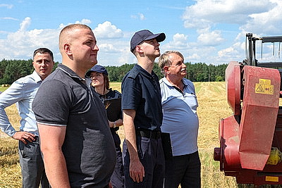Представители прокуратуры контролируют уборочную кампанию в Гомельской области