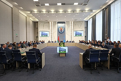 В Мингорисполкоме рассмотрели меры по сокращению объемов сверхнормативного строительства