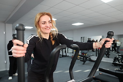 Современный спортзал открыли в УП "Фильтр" в Гродно, где трудятся более 100 слабовидящих людей