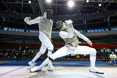 Первые призеры чемпионата Союзного государства по фехтованию определились в Минске