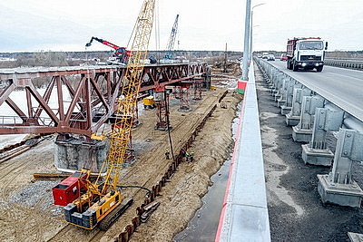 В Речицком районе приступили к реконструкции автомобильного моста через Днепр