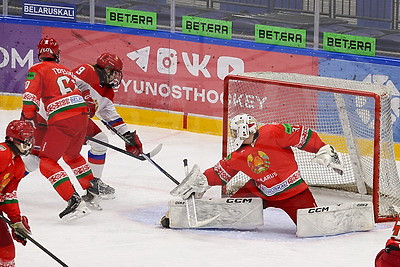 Сборная Беларуси-U18 по хоккею встретилась со сборной России-U17 в серии товарищеских матчей