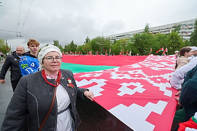 Переполняло чувство любви к Родине. В Витебске чествовали главные государственные символы