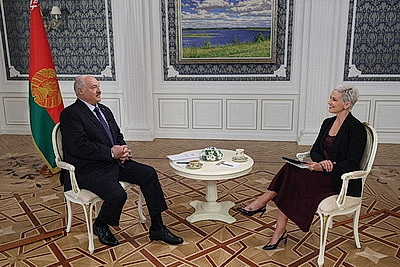Лукашенко дал интервью телеканалу "Аль-Арабия"