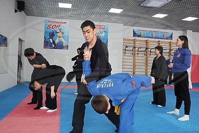 Курсанты Пекинского полицейского института проходят стажировку на базе Могилевского института МВД