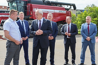 Разговор о конкретных задачах. Сергеенко оценил ситуацию в АПК Витебской области