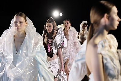 "Созвездие" зажигает звезды. Показ мод молодых дизайнеров прошел в лицее БГУ