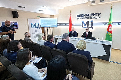 Перцов на встрече с руководителями СМИ Витебской области: мы должны сохранить экологию для будущих поколений