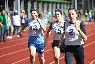 Спорт на максимуме: более 500 представителей белорусских СМИ вышли на старт спартакиады в "Стайках"