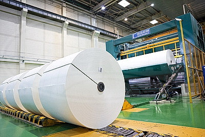 Добрушская бумажная фабрика за пятилетку утроила объемы производства