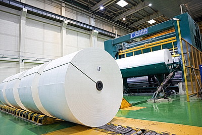 Добрушская бумажная фабрика за пятилетку утроила объемы производства