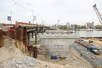 Монтаж пролетных сооружений на новой ветке моста через Мухавец в центре Бреста планируют начать летом