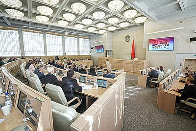 Очередная сессия Совета Республики открылась в Минске