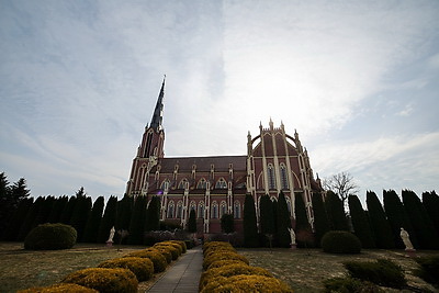 Достопримечательности. Костел Святой Троицы в Гервятах