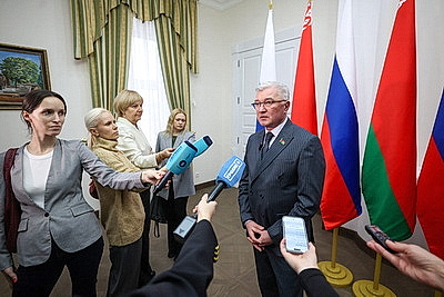 Равный доступ, информатизация, молодежные проекты. Малашко о приоритетах сотрудничества Беларуси и России в здравоохранении